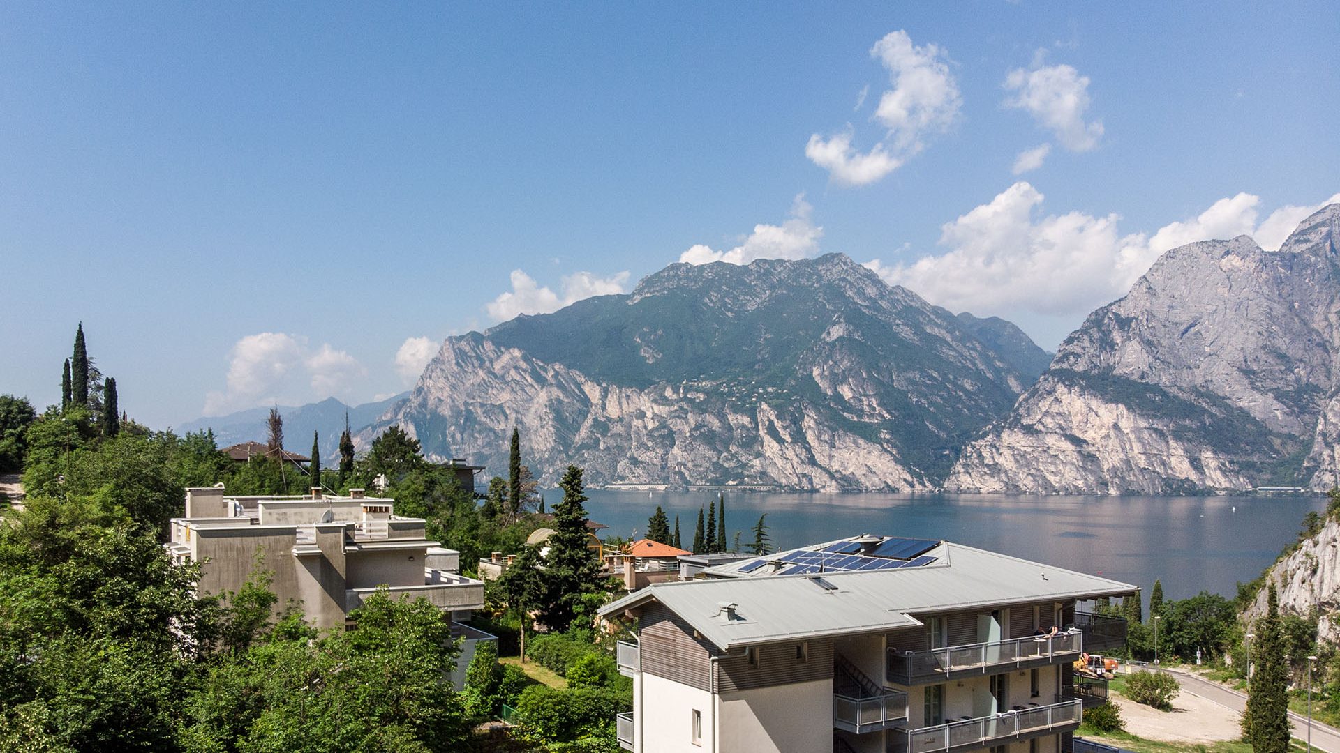 hihotels-torbole-vista-lago-garda-piscina-parcheggio-spa