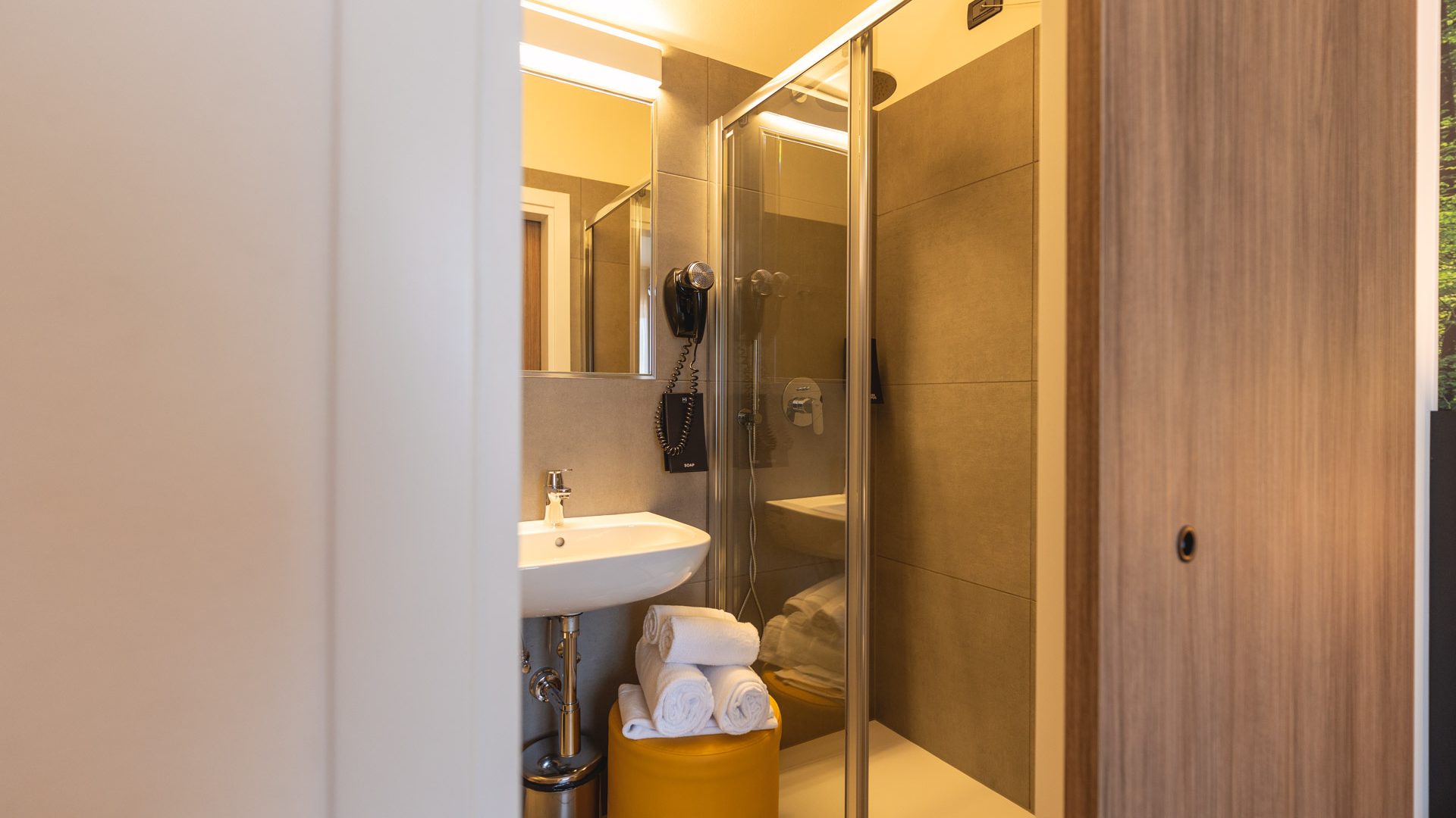 hihotels-trento-camera-doppia-comfort-con-vista-8