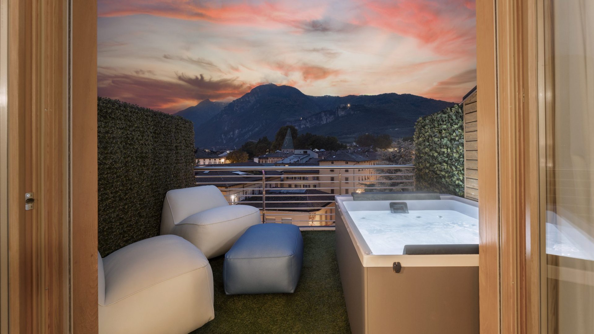 Superior Doppelzimmer Mit Jacuzzi In Trento Hi Hotels Trento Superior Doppelzimmer Mit Jacuzzi In Trento Hi Hotels Trento