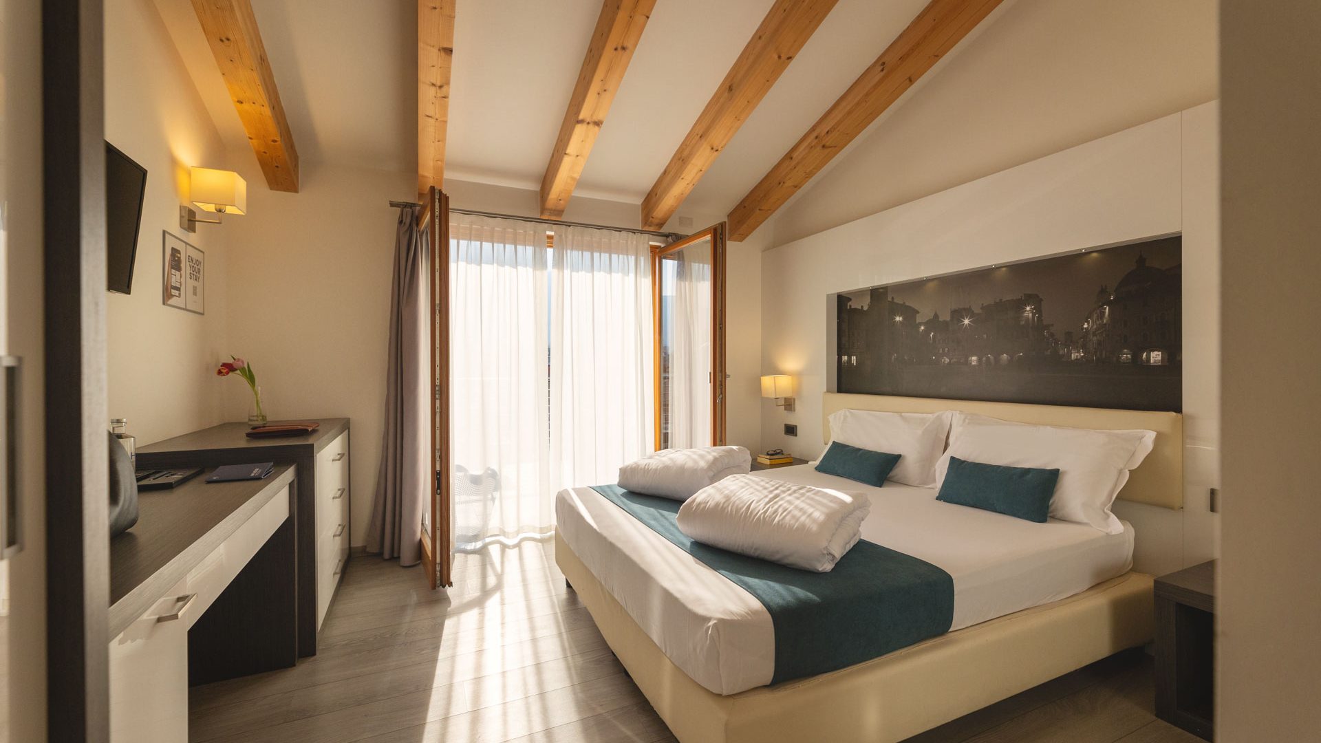 hihotels-trento-camera-monolocale-con-con-jacuzzi-6