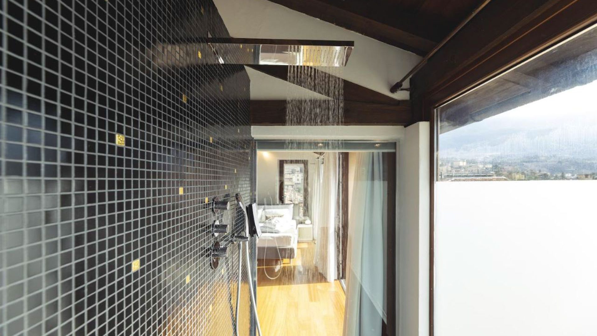 hihotels-trento-vicolo-del-vò- camera-junior-suite-4